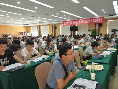 鄭州專技教育網(wǎng) 專業(yè)引領(lǐng)，賦能未來——全面解析教育信息咨詢服務(wù)的價(jià)值與路徑